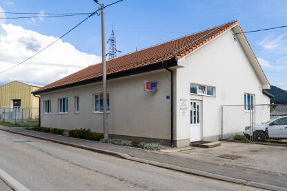 Poslovnica Elektro Glamoč Zgrada poslovnica Elektro Glamoč