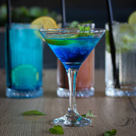 Safir plavi martini Safir plavi martini