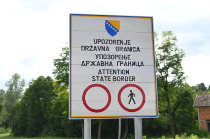 Tabla granični prijelaz Granični prijelaz. Granica.