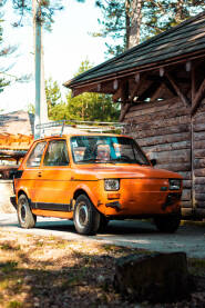 Peglica Narandžasti Fiat 126 (Peglica)