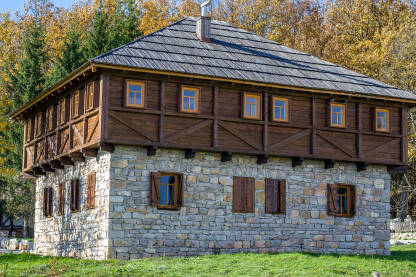 Čardaklije ES Etno selo Čardaklije, vlasništvo porodice Radošević, Vrtoče, Bosanski Petrovac