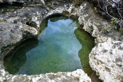Vodeno srce ukamenu, lokacija Bunski kanali, Mostar.