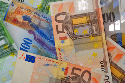 Money Bank notes Euros and Swiss francs 50 ,100, 200.JPG Novac novčanice u evrima i švajcarskim francima od 50,100,200