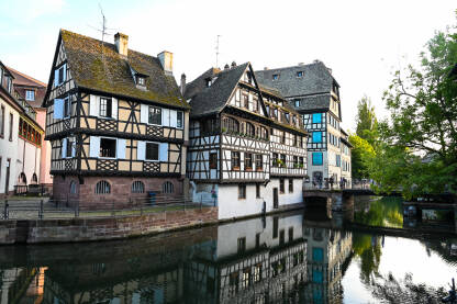 Strasbourg, Francuska. Ulice i zgrade Strasbourg, Francuska. Ulice i zgrade u centru grada.