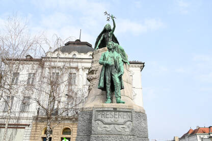 France Prešeren, statua u Ljubljani, Slovenija. France Prešeren, statua u Ljubljani, Slovenija.