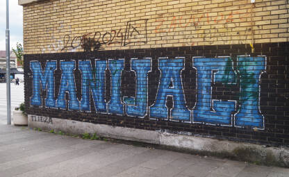 Manijaci, grafit na zidu Grafit navijačke skupine fudbalskog kluba Željezničar.