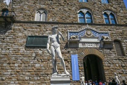Firenca, Italija: Replika kipa Davida. Firenca, Italija: Replika kipa Davida ispred Palazzo Vecchio. Michelangelov David.