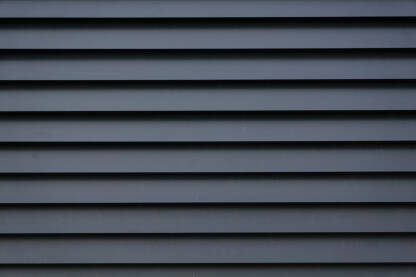 Siva ograda, metalna ograda od vodoravnih željeznih profila