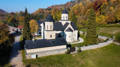 Manastir Mostanica Manastir Mostanica kod Kozarske Dubice