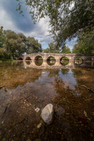 Rimski most, Ilidža Refleksija rimskog mosta u rijeci Bosni kod Ilidže