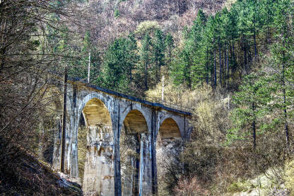 Stari željeznički most stari željeznički most