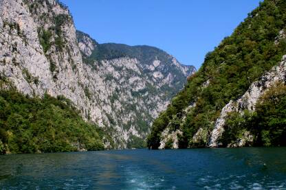 Rijeka Drina Kanjon rijeke Drine