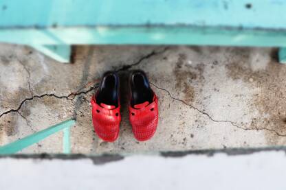 Ubistvo žene. Rodno zasnovano nasilje. Žene koje žive na selu. 

Fotografija besplatna za ilustrovanje medijskih sadržaja o nasilju, svako drugo korištenje je zabranjeno.

Autorka: Svjetlana Panić