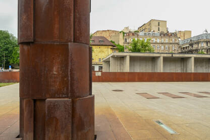 Spomenik Romima i Jevrejima koji su tokom II svjetskog rata iz rumunskih gradova odvođeni u smrt.