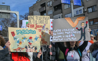 Studentske blokade. Studeti blokiraju ulicu u Beogradu. Blokada Autokomande 27.01.2025. Bunt studenata i građana nakon pada nadstrešnice u Novom Sadu.