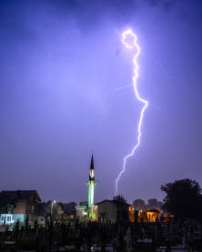 Udari munja u Bihaću