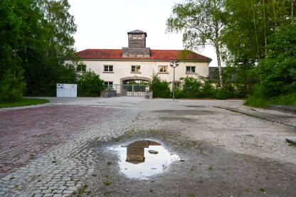 Dachau, nacistički koncentracijski logor Dachau, nacistički koncentracijski logor u Njemačkoj tokom Drugog svjetskog rata.