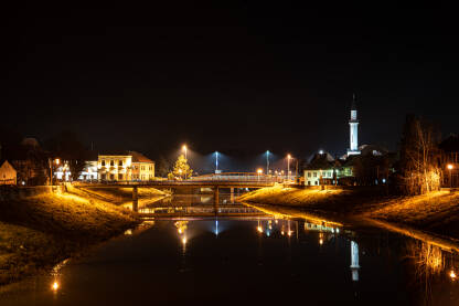 Refleksija u vodi Mostovi na rijeci.