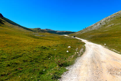 Put za Lukomir, priroda