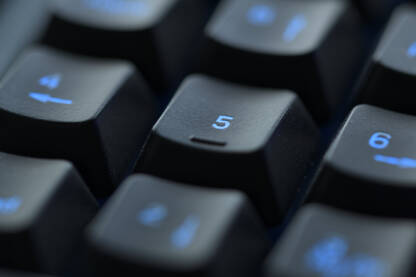 Tastatura Makro fotografija tastature sa iluminacijom - osvjetljenjem