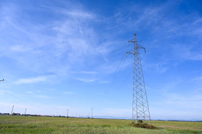 Dalekovod Dalekovod. Električna energija.