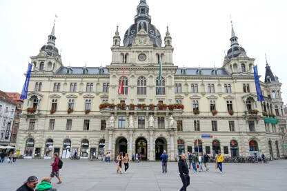 Graz, Austrija: Zgrada gradske Vijećnice na Hauptplatzu. Graz, Austrija: Zgrada gradske Vijećnice na Hauptplatzu. Rathaus na glavnom trgu. Historijska zgrada.