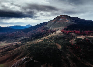 Planina smještena u Kupreškom polju.