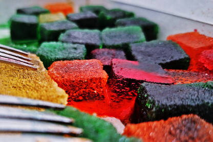 Žele kockice u krupnom planu. Slatkiši, poslastica.