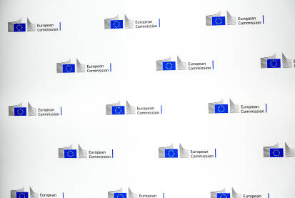 Europska komisija, logo. Institucije Evropske unije. EU simboli.