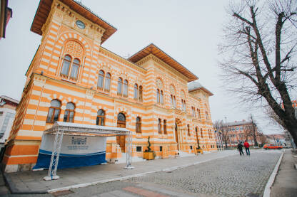 Vijećnica Brčko Gradska vijećnica u Brčkom sagrađena je 1892. godine prema idejnom projektu arhitekta Aleksandra Viteka te je starija u Vijećnice u Sarajevu.
