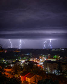 Olujno nevrijeme Udar groma, olujno nevrijeme