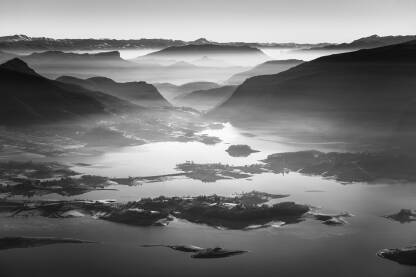 Ramsko jezero u svitanje