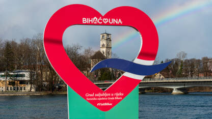 Bihać Grad Bihać na rijeci Uni