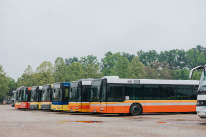 Autoprevoznik Krajnović, Brčko Više autobusa na parkingu
