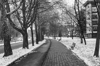 Snijeg u Krfskoj ulici, Banjaluka Snjeg na ulicama Banja Luke.