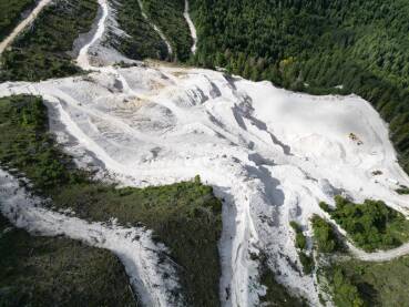 Preduzeće "BH Magnezij & Minerali", koje kontrolira njemačka kompanija "Magnesium for Europe", planira izgradnju i puštanje u rad kompleksa za proizvodnju magnezija na području Kupresa.