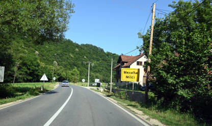 Milići, Bosna i Hercegovina Milići, Bosna i Hercegovina. Tabla na ulazu u mjesto.