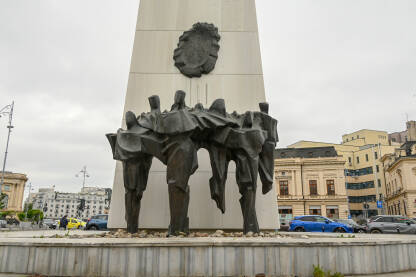 Spomenik ponovnog rođenja u Bukureštu, Rumunija, podignut na Trgu Revolucije, gdje je 1989. svrgnut Nicolae Ceaușescu (Nikolaje Čaušesku). Obilježava borbe i žrtve Rumunske revolucije.