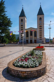 Crkva sv. Jakova u Međugorju Crkva svetog Jakova je katolička župna crkva hodočasničkog mjesta Međugorja i općine Čitluk u Bosni i Hercegovini.
Posvećena je apostolu sv. Jakovu. O župi brinu franjevci iz Franjevačke provincije.