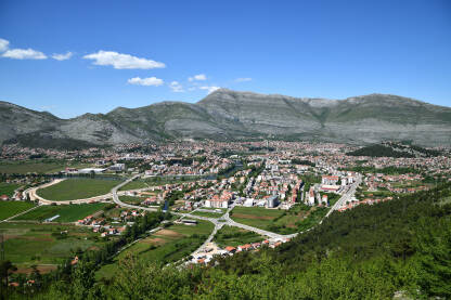 Pogled na grad Trebinje Pogled na grad Trebinje i planinu Leotar