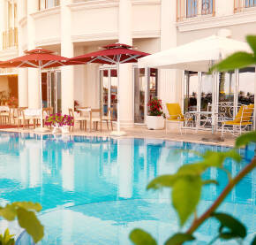 Luksuzni hotelski bazen Luksuzni hotelski bazen