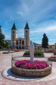 Crkva svetog Jakova je katolička župna crkva hodočasničkog mjesta Međugorja i općine Čitluk u Bosni i Hercegovini.
Posvećena je apostolu sv. Jakovu. O župi brinu franjevci iz Franjevačke provincije.