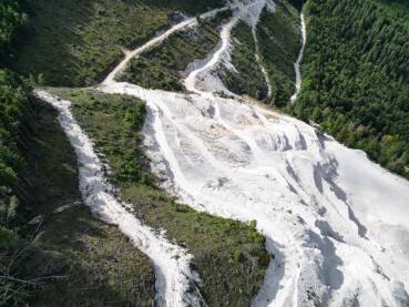 Preduzeće "BH Magnezij & Minerali", koje kontrolira njemačka kompanija "Magnesium for Europe", planira izgradnju i puštanje u rad kompleksa za proizvodnju magnezija na području Kupresa.