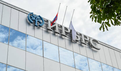 Investiciono-razvojna banka Republike Srpske Investiciono-razvojna banka Republike Srpske (IRB RS), sa sjedištem u Banjaluci, registrovana je kao akcionarsko društvo a 100 odsto vlasništva ima Republika Srpska.