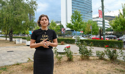 Azra Berbić, pravnica i aktivistica iz BiH. Azra Berbić, pravnica i aktivistica iz BiH.