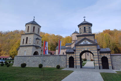 Manastir Osovica Manastir Osovica kod Srpca je manastir Srpske pravoslavne crkve, pripada Eparhiji banjalučkoj.