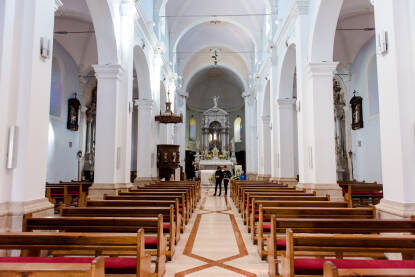Franjevački samostan i crkva sv. Franje Asiškog u Imotskom Franjevački samostan i crkva sv. Franje Asiškog u Imotskom