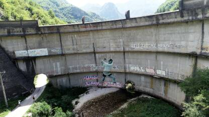 Brana u Idbru na rijeci Baščici, općina Konjic.