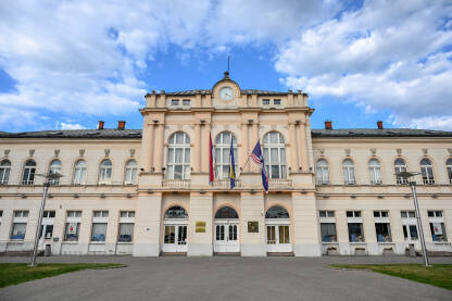 Skupština i kancelarija gradonačelnika, Bijeljina Bijeljina. Zgrada opštine.