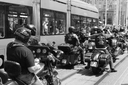 Motociklisti Harley-Davidson motocikli. Adrenalin na točkovima. Na ulicama Zagreba.